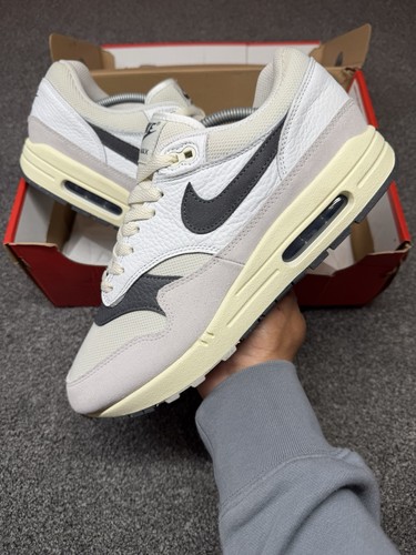 Nike air max - 1, light