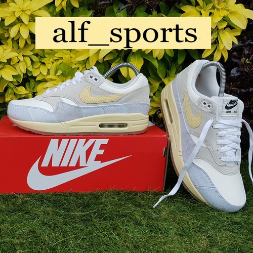 Bnwb authentic nike - &,